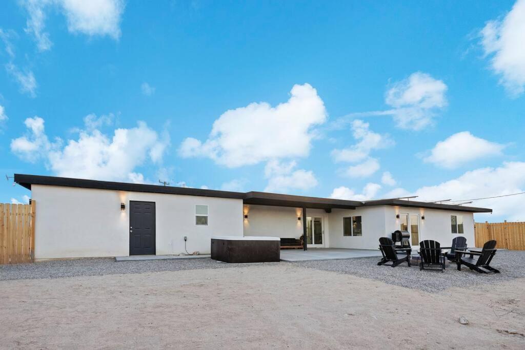 Star Gazers Modern Home On 5 Acres Of Land! Sunfair Heights Eksteriør billede